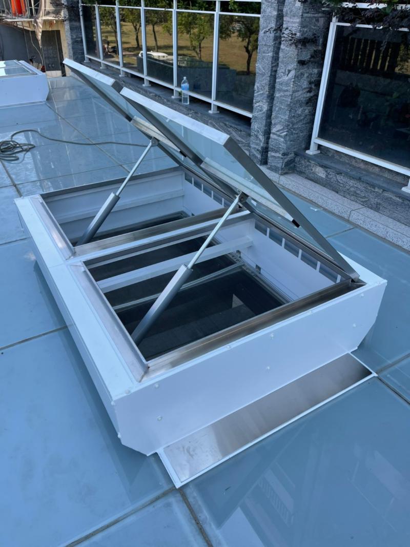 hệ thống mở cửa thoát khói tự động