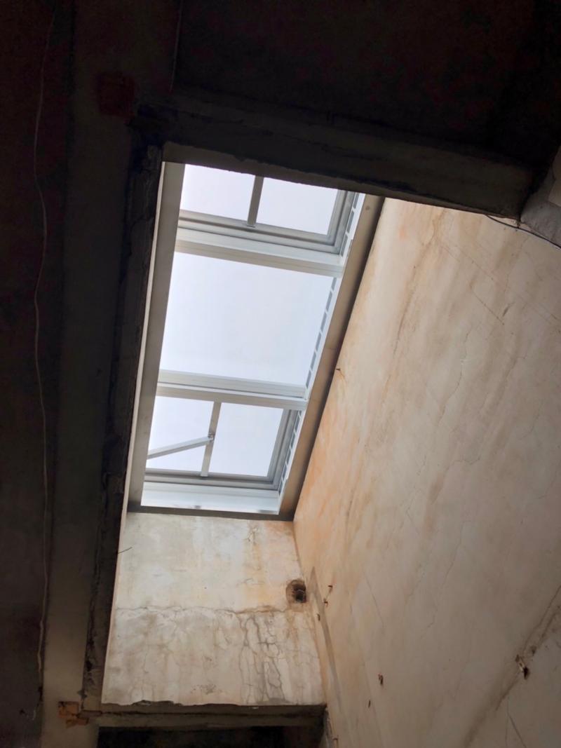 hệ thống mở cửa thoát khói tự động