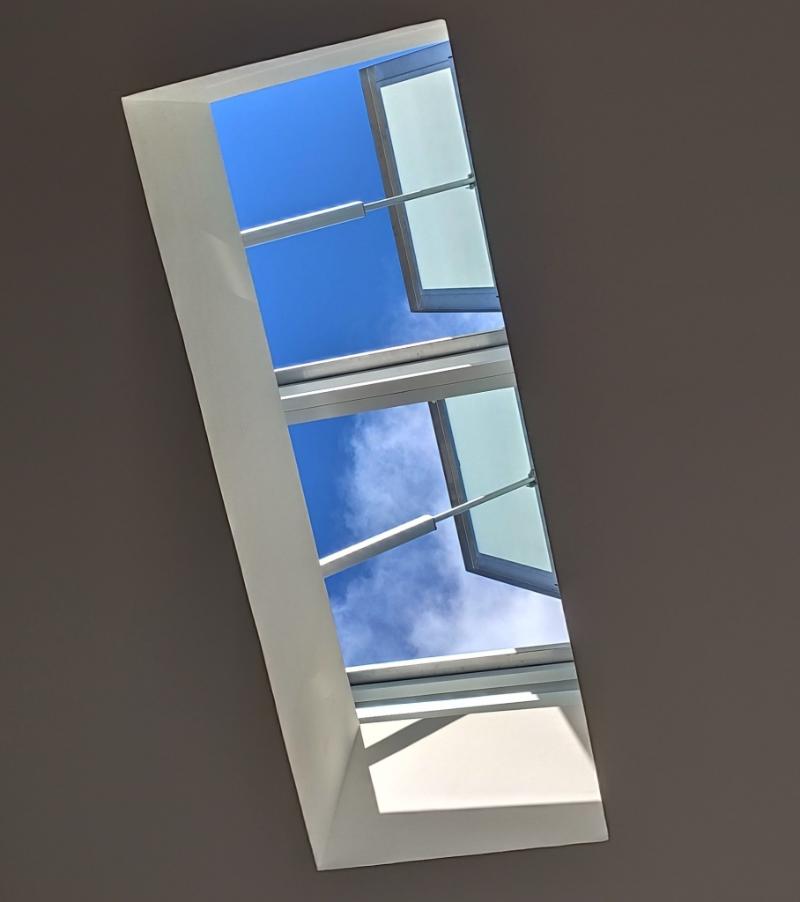 piston điện giếng trời tự động